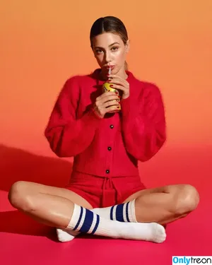 Lili Reinhart / Unpublished Photos / lilireinhart nude photo #0933