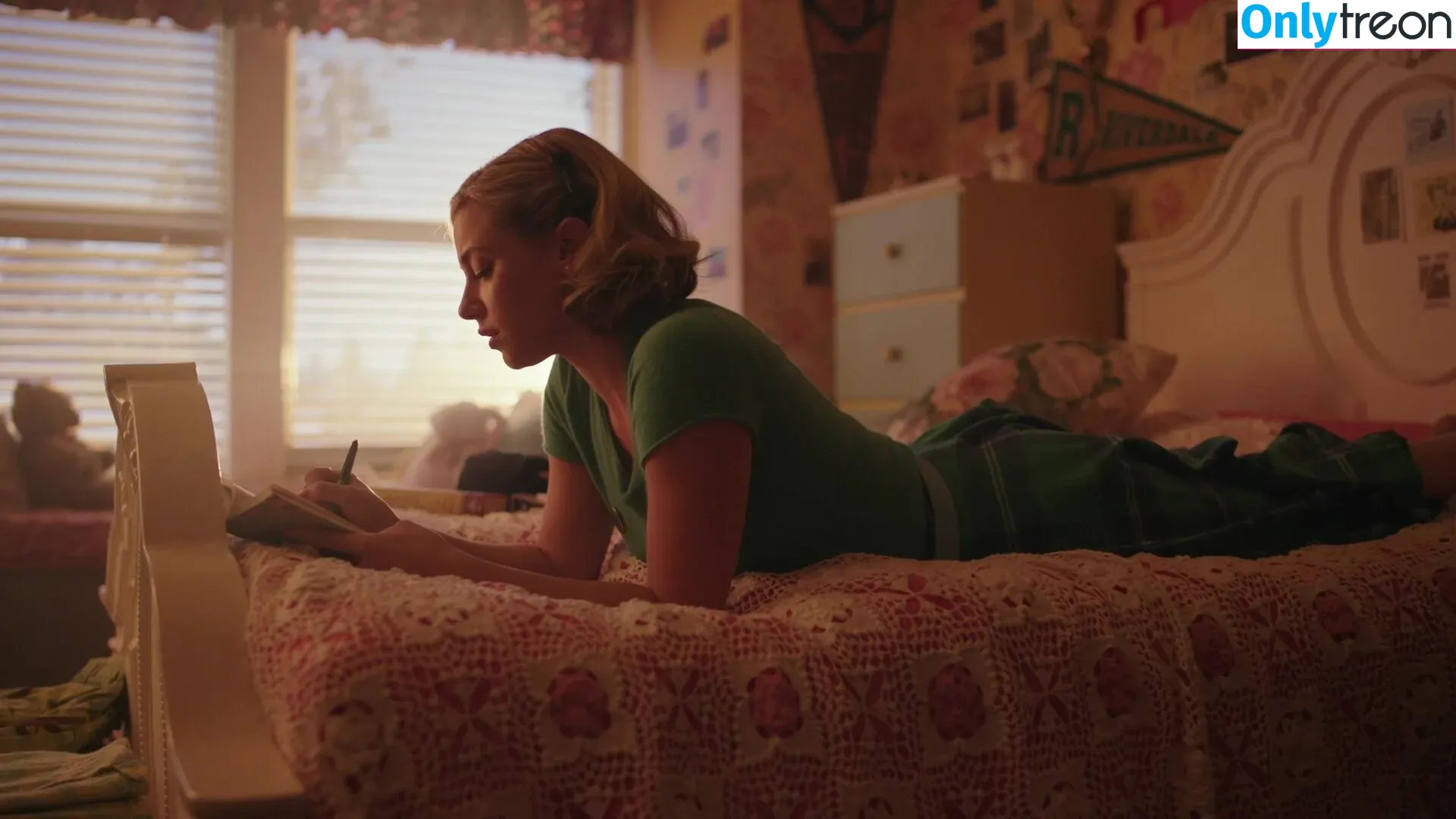 Lili Reinhart nude photo #0208 (Unpublished Photos / lilireinhart)