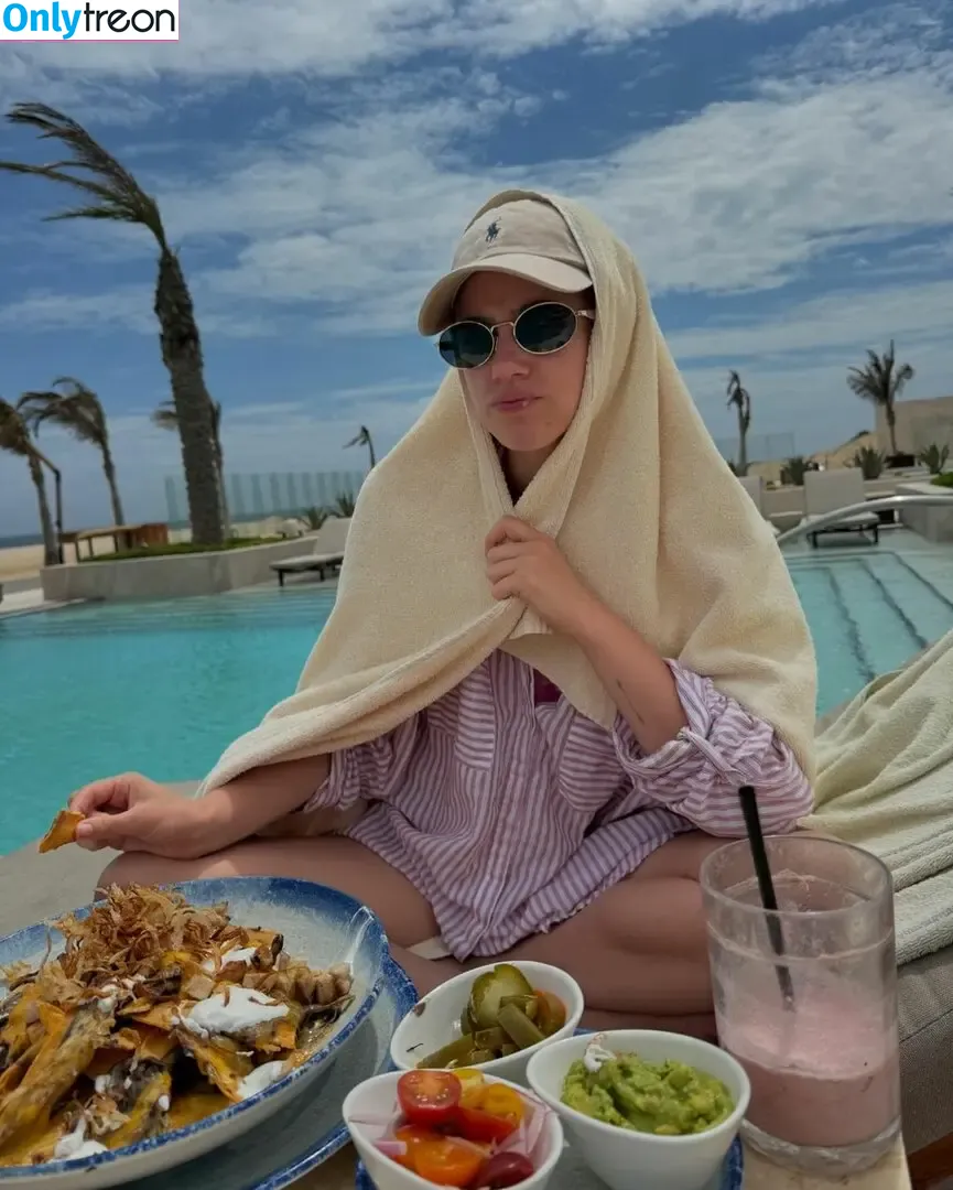 Lili Reinhart nude photo #0658 (Unpublished Photos / lilireinhart)