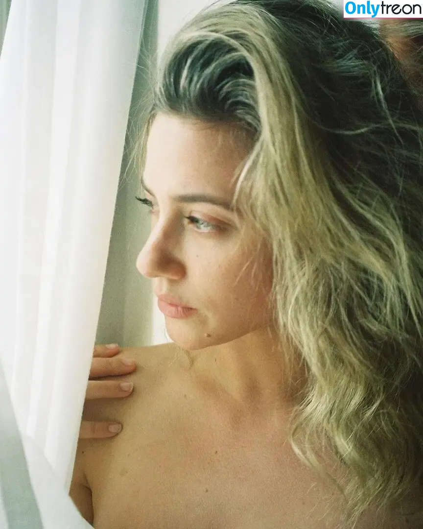 Lili Reinhart nude photo #0774 (Unpublished Photos / lilireinhart)