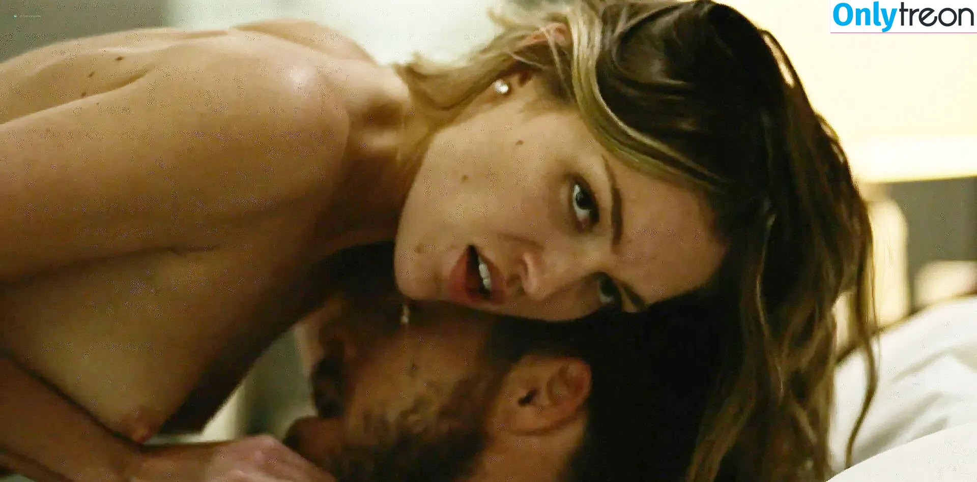 Lili Simmons nude photo #0243 (jasminesimmons / liliflower33)