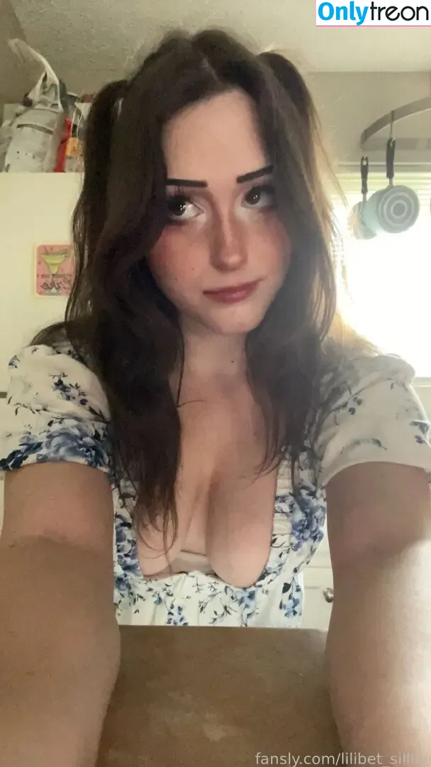 lilibet_silllly nude photo #0028 (lilibet_silllly)