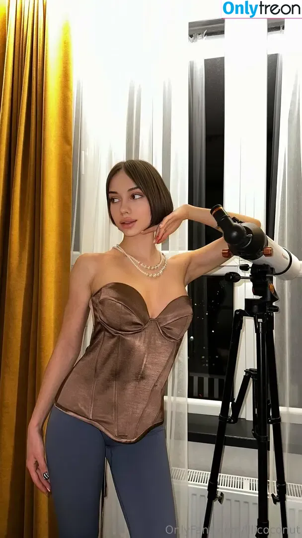 lilicoconut nude photo #0014 (littlelilcoconut)