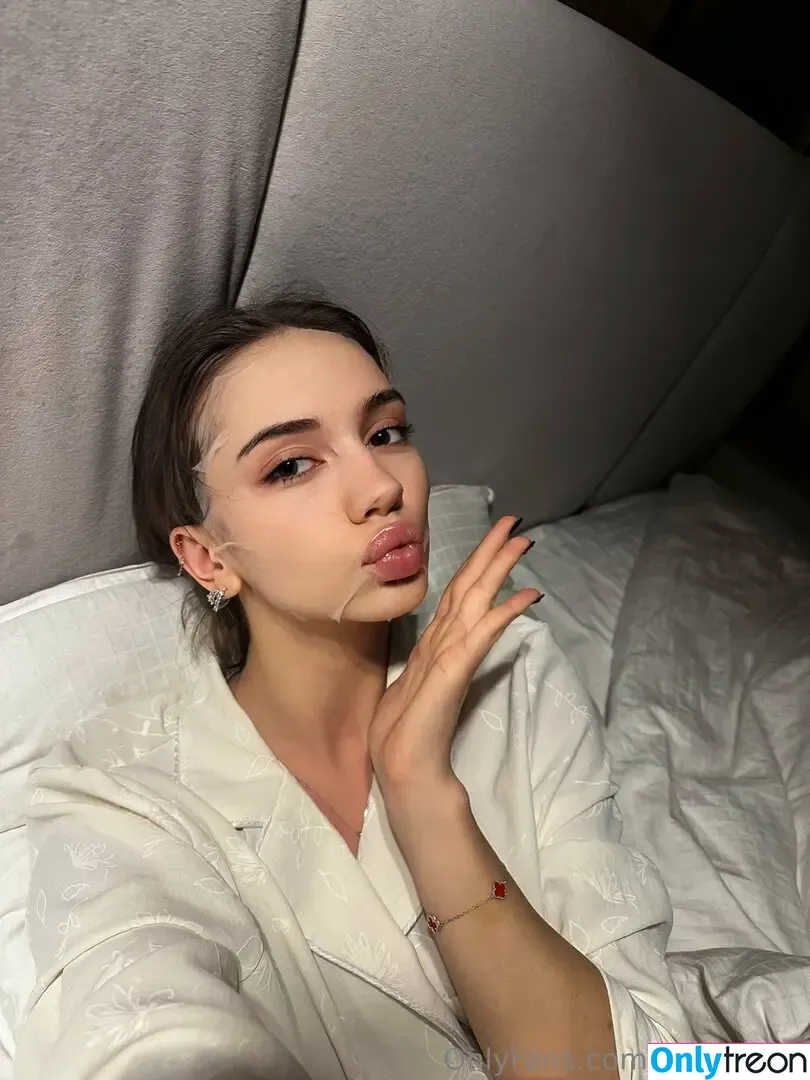 lilicoconut nude photo #0025 (littlelilcoconut)