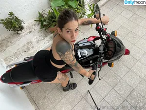lilith_alphaze / liliamakesart nude photo #0035