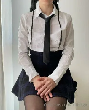 lilithlilgirl / lilygirl_official nude photo #0001