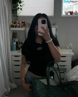 lilkasian / haleyy.nguyen / lil.jaz nude photo #0007