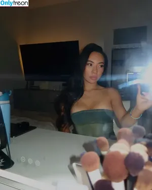 lilkasian / haleyy.nguyen / lil.jaz nude photo #0016