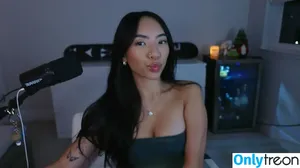 lilkasian / haleyy.nguyen / lil.jaz nude photo #0032