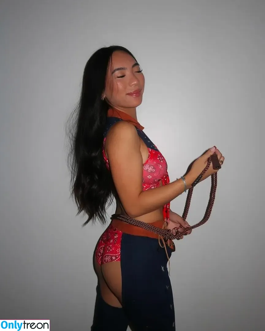 lilkasian nude photo #0024 (haleyy.nguyen / lil.jaz)