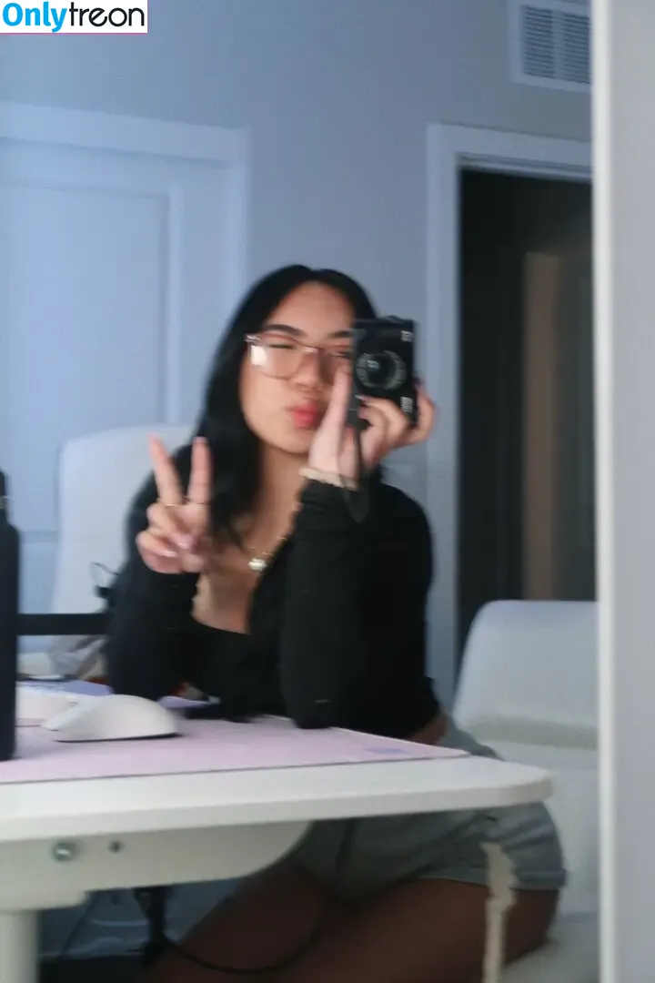 lilkasian nude photo #0025 (haleyy.nguyen / lil.jaz)