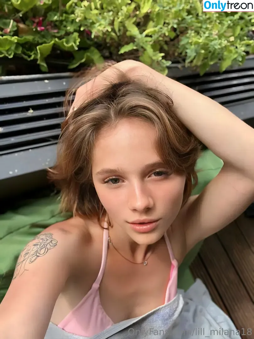 lill_milana18 nude photo #0007 (milana18.08)