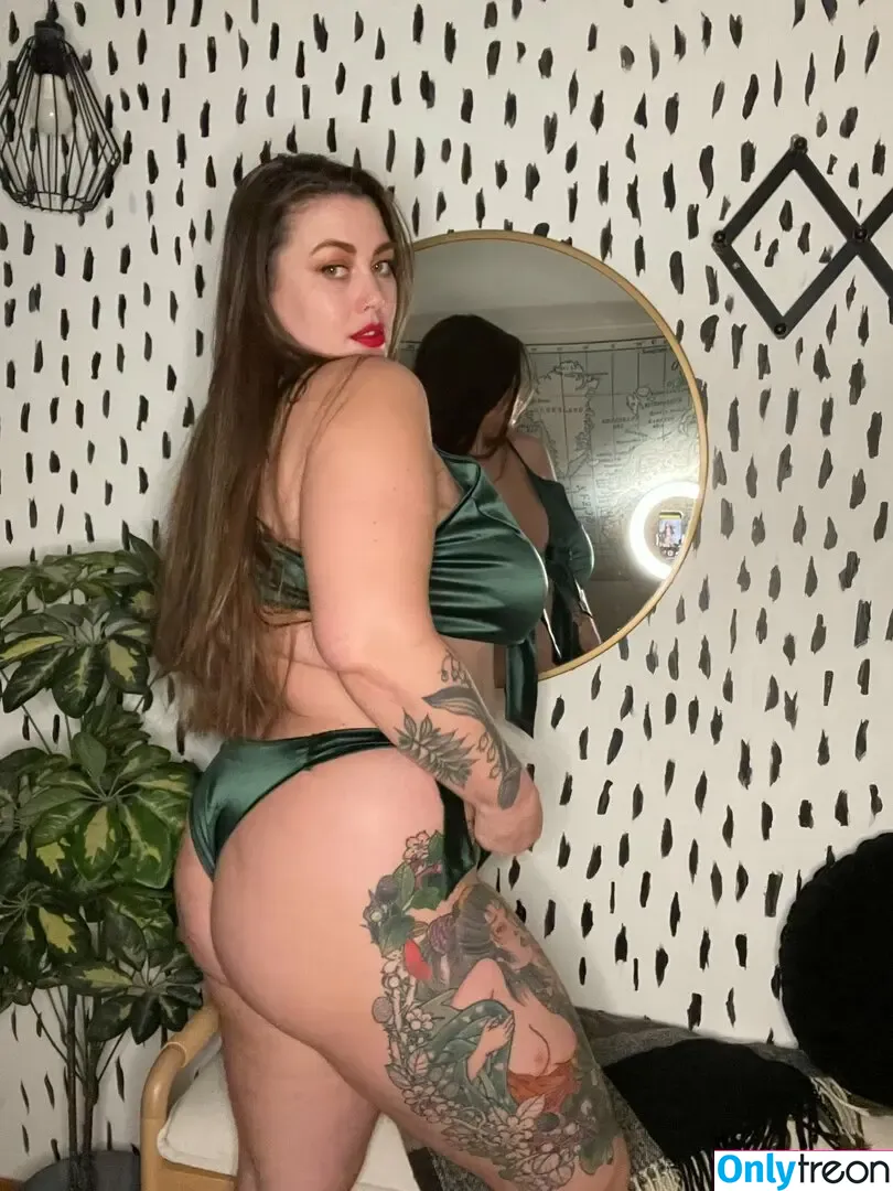 Lillias Right nude photo #0204 (lillias_right / lilliasright)