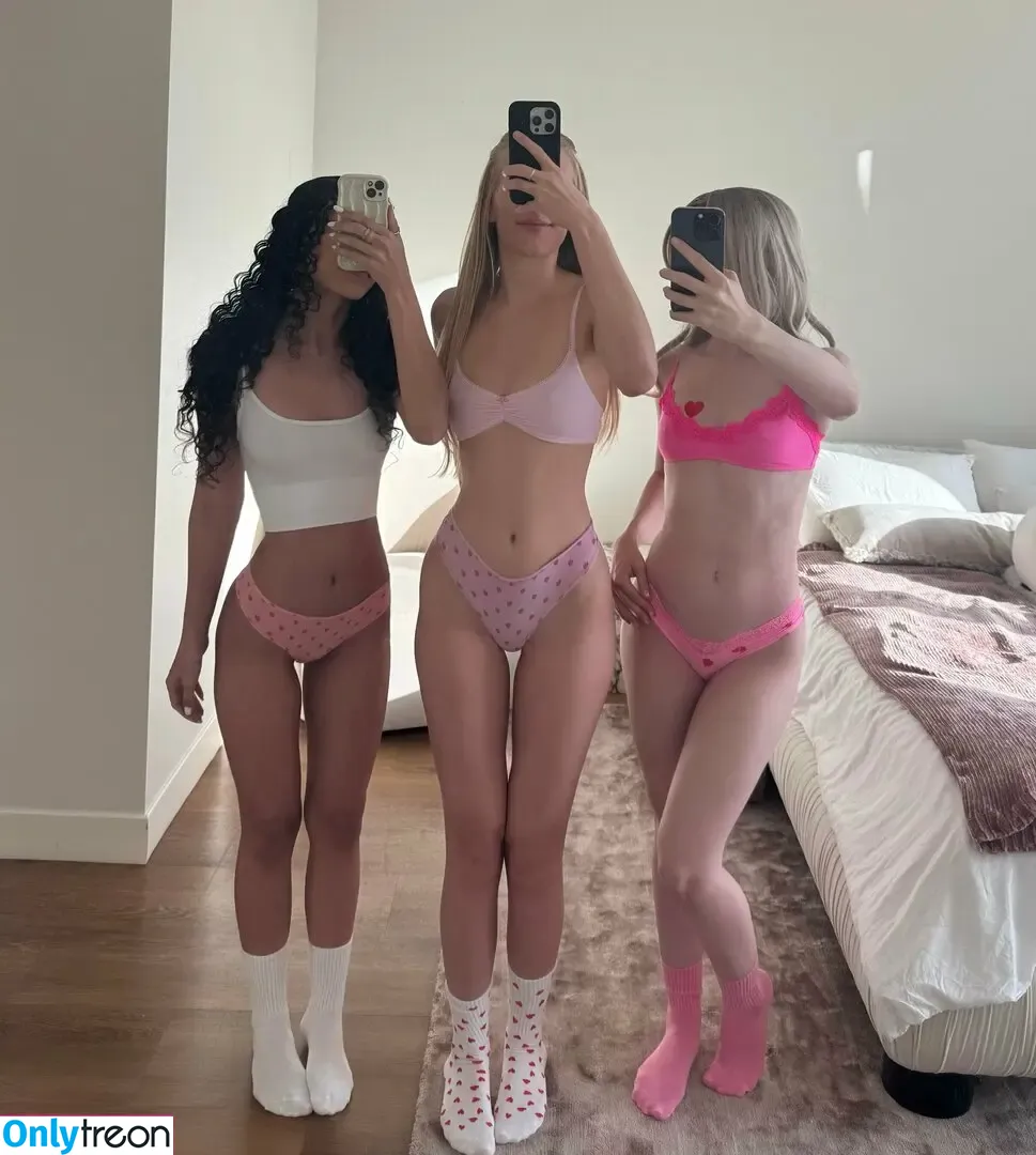 lillieslive nude photo #0004 (thelillies_music)