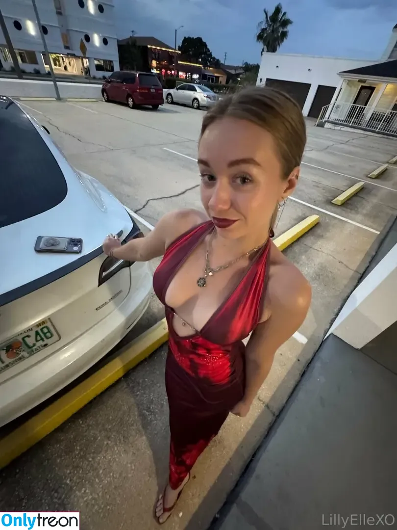 lillyellexo nude photo #0092 (lillyellexo)