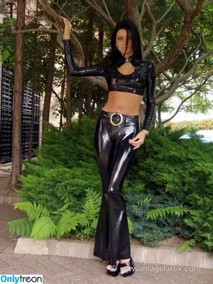 Lillyroma1982 / Lilly Roma / lillyroma32 nude photo #0272
