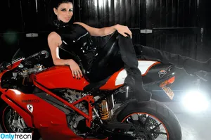 Lillyroma1982 / Lilly Roma / lillyroma32 nude photo #1094