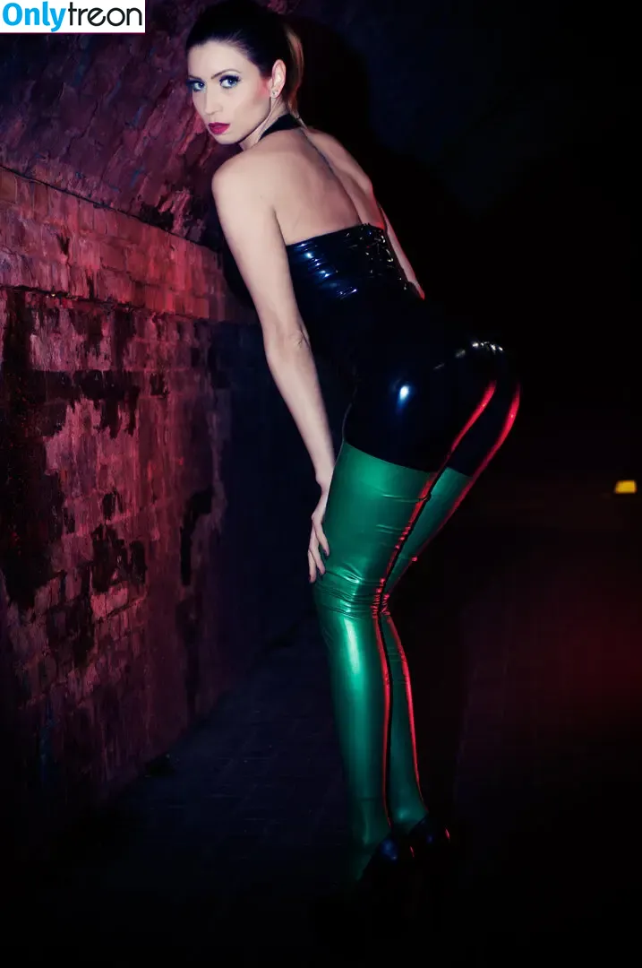 Lillyroma1982 nude photo #1232 (Lilly Roma / lillyroma32)
