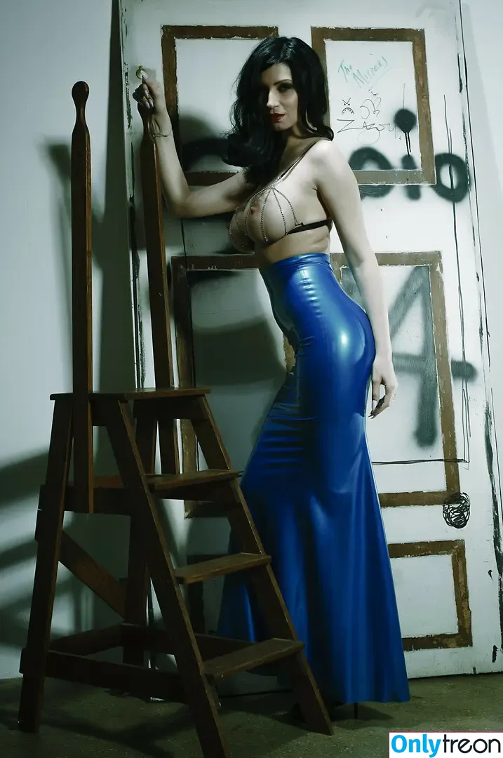 Lillyroma1982 nude photo #1485 (Lilly Roma / lillyroma32)