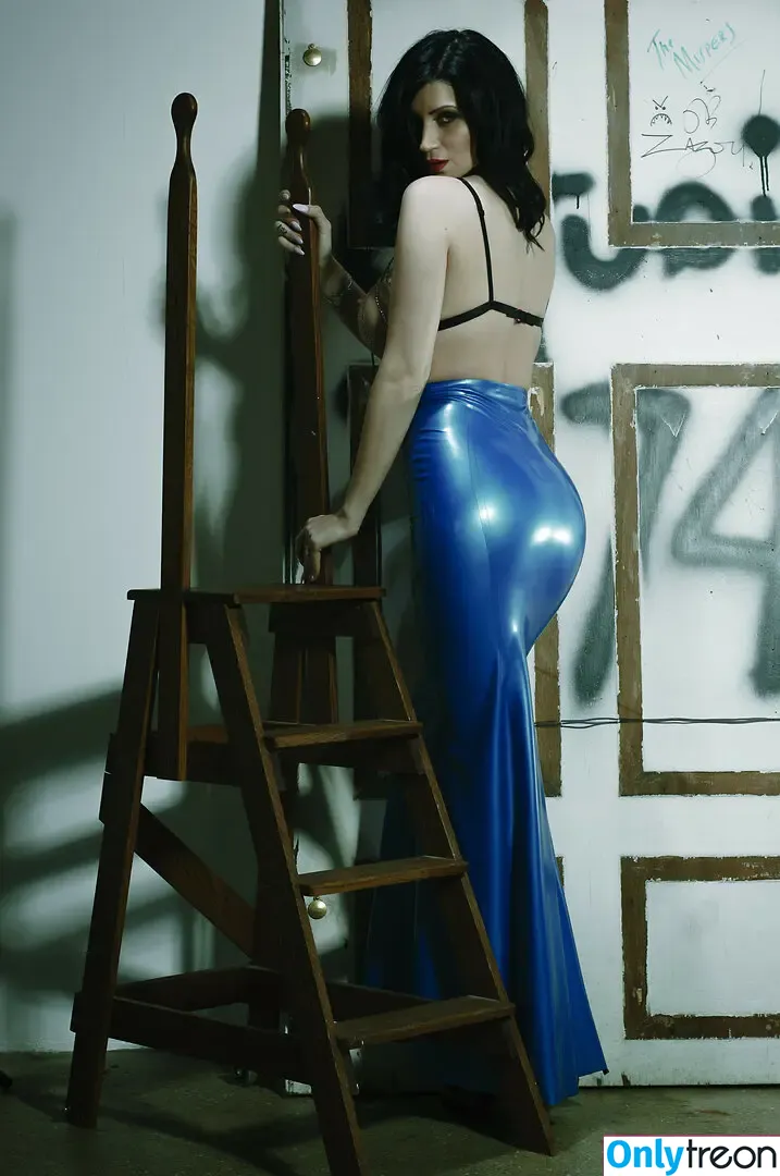 Lillyroma1982 nude photo #1490 (Lilly Roma / lillyroma32)