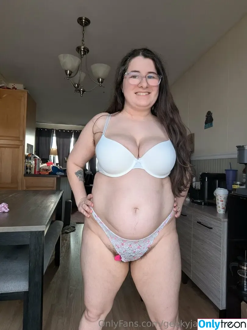 LillyTheNaturalWoman_FreePage nude photo #0002 (_hello_lily / geekyjavagoddess)