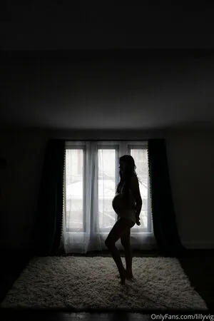 LillyVig / lillyvigmilf / videos nude photo #0078