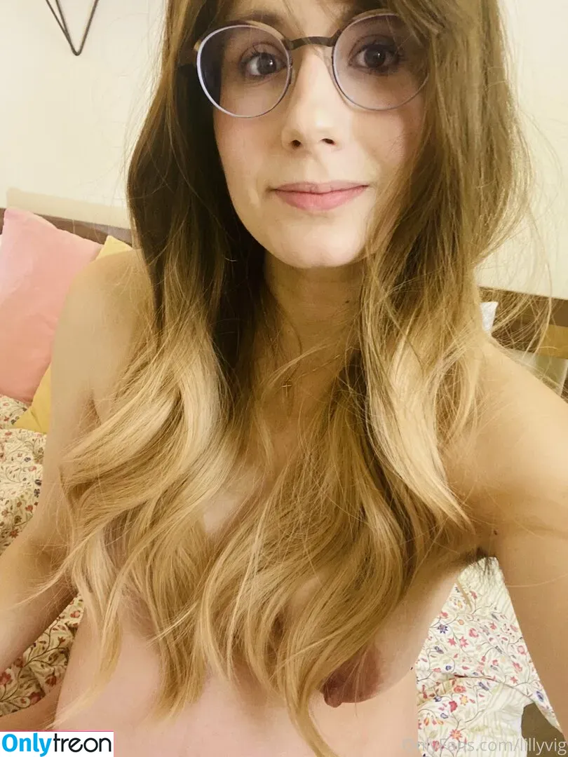 LillyVig nude photo #0108 (lillyvigmilf / videos)