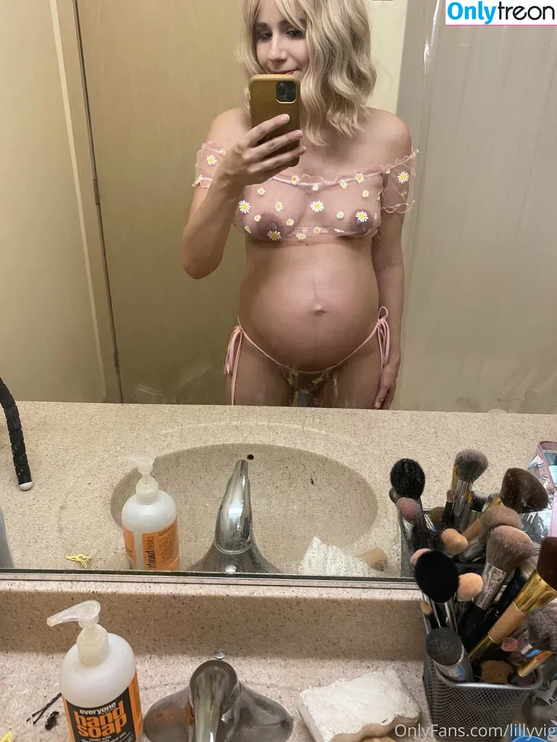 LillyVig nude photo #0186 (lillyvigmilf / videos)