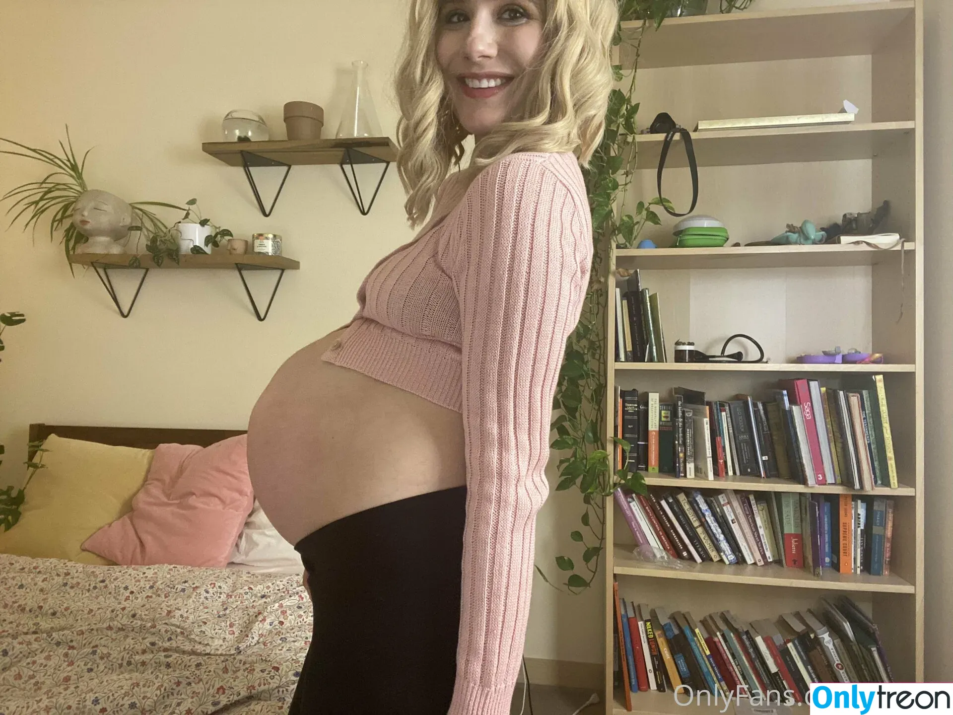 LillyVig nude photo #0250 (lillyvigmilf / videos)