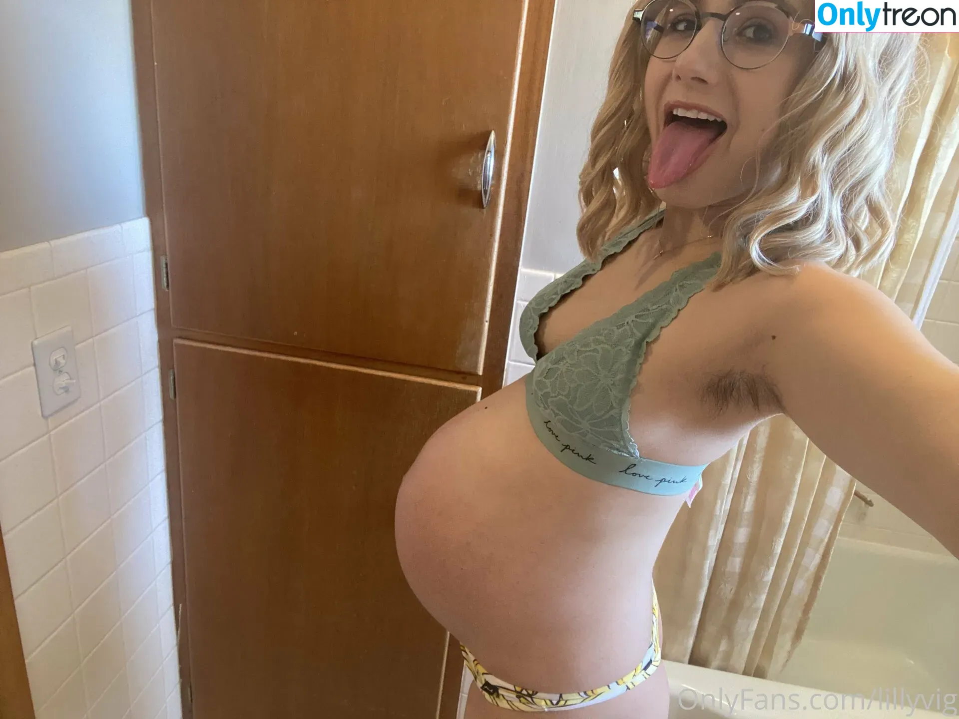 LillyVig nude photo #0282 (lillyvigmilf / videos)