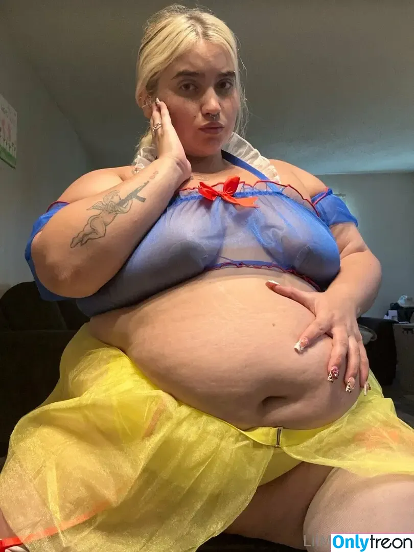 lilmamakay12 nude photo #0189 (lilmamakay12)