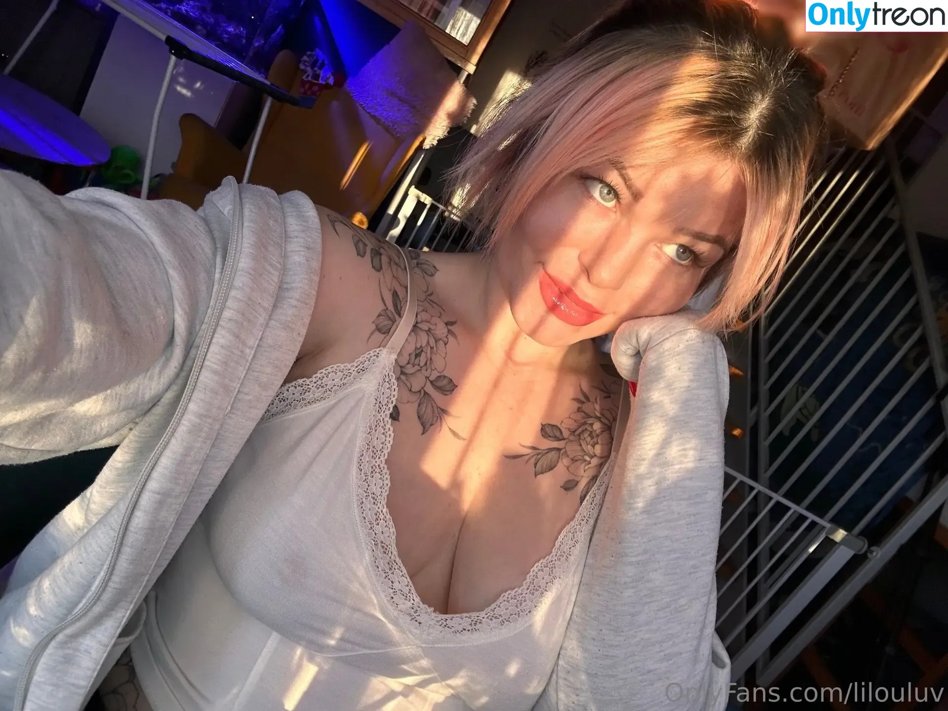 Lilouluv nude photo #0529 (Aneta / Lilou Luv / anetafiggutx / lilouluv_)