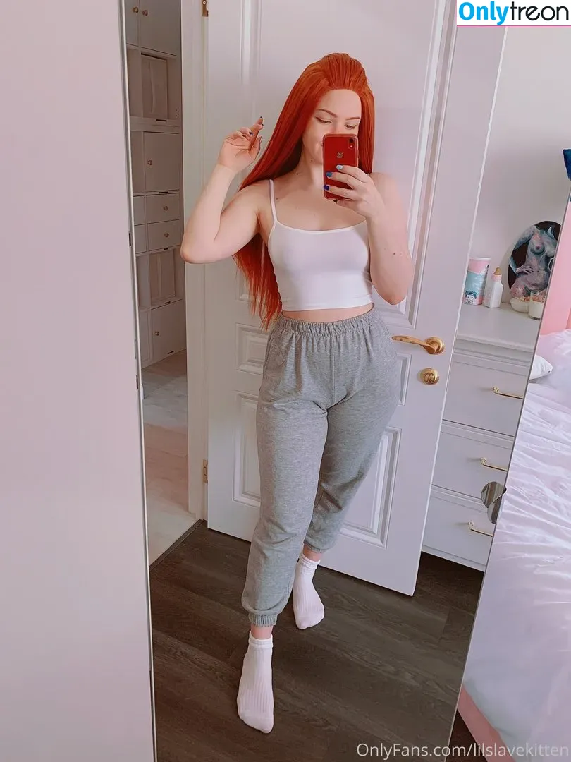 Lilslvkitten nude photo #0048 (lilvkitten)