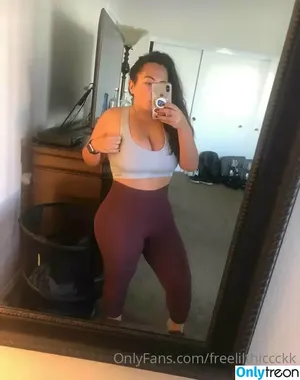 lilthiccckktv / lilthickeems nude photo #0018