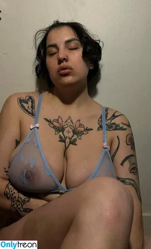 lilulove / liluloveblog / lisochkay nude photo #0013