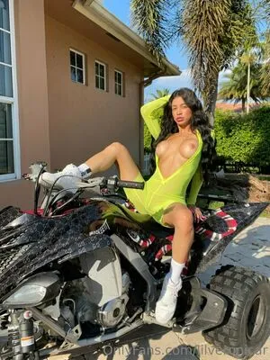 Lilveronicar / Veronica Rodriguez / vrodlive nude photo #0221