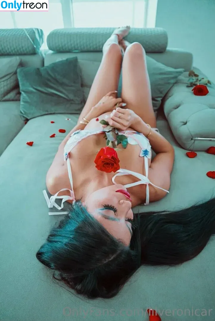 Lilveronicar nude photo #0166 (Veronica Rodriguez / vrodlive)