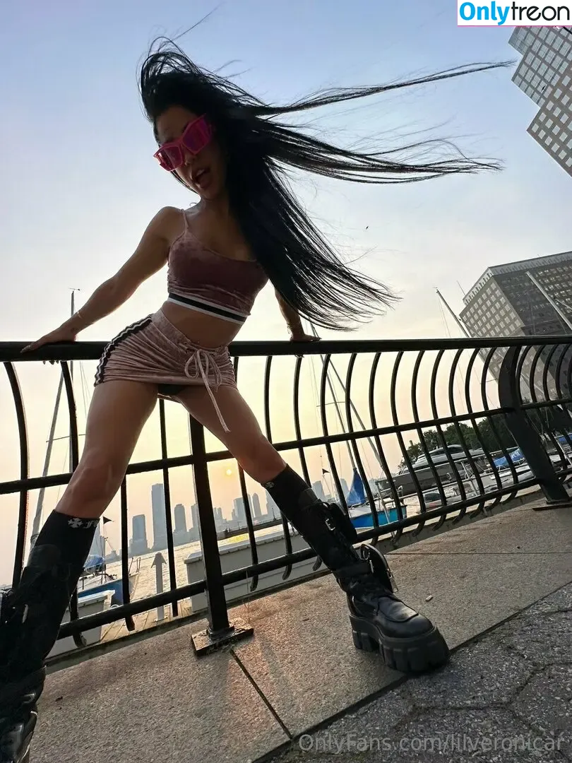 Lilveronicar nude photo #0669 (Veronica Rodriguez / vrodlive)