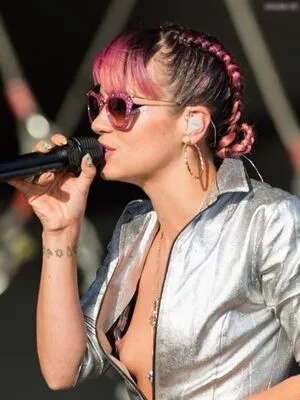 Lily Allen / lilyallen nude photo #0226
