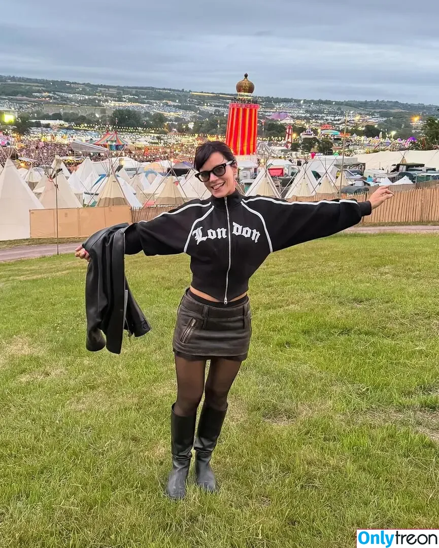 Lily Allen nude photo #0681 (lilyallen)