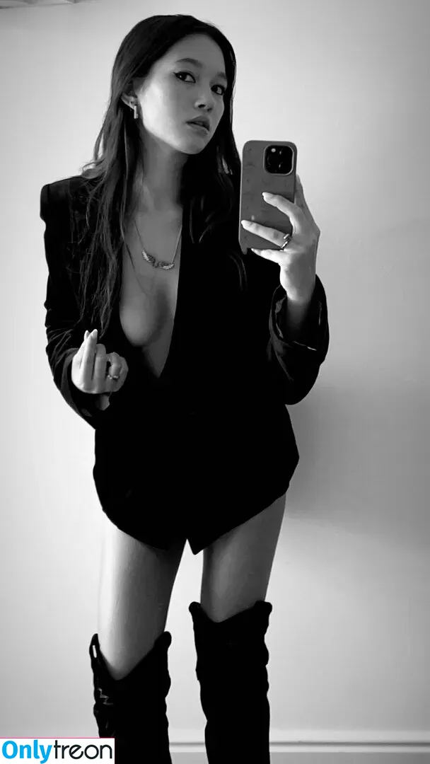 Lily Chee nude photo #0117 (lilychee)