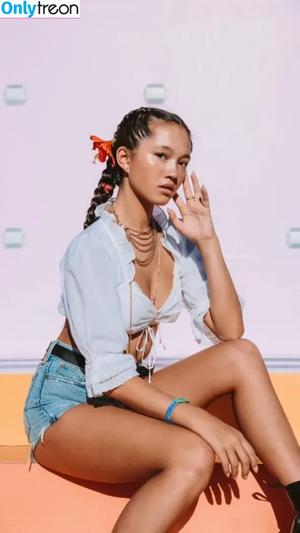 Lily Chee nude photo #0534 (lilychee)