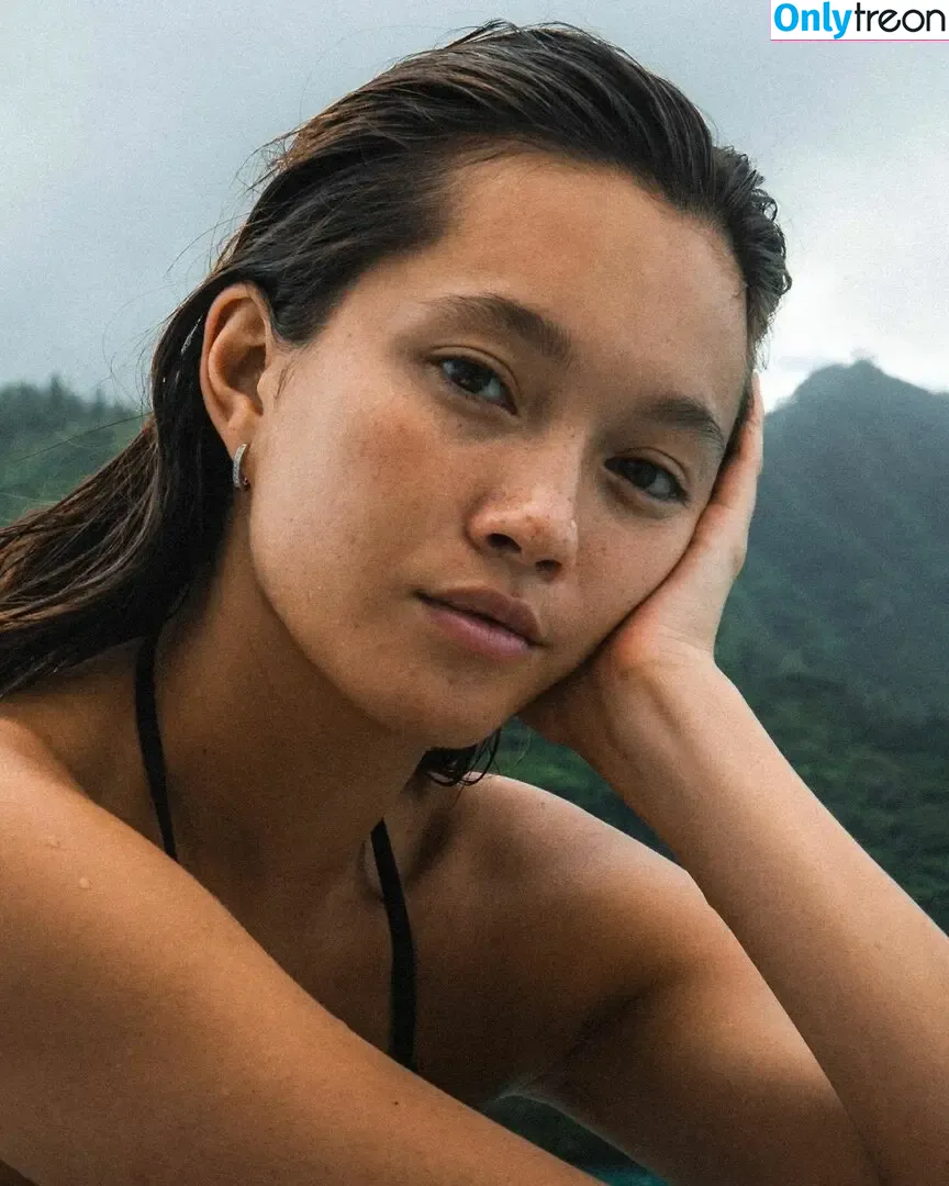 Lily Chee nude photo #0960 (lilychee)