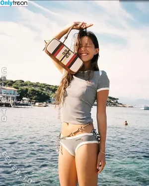 Lily Chee / lilychee nude photo #1068