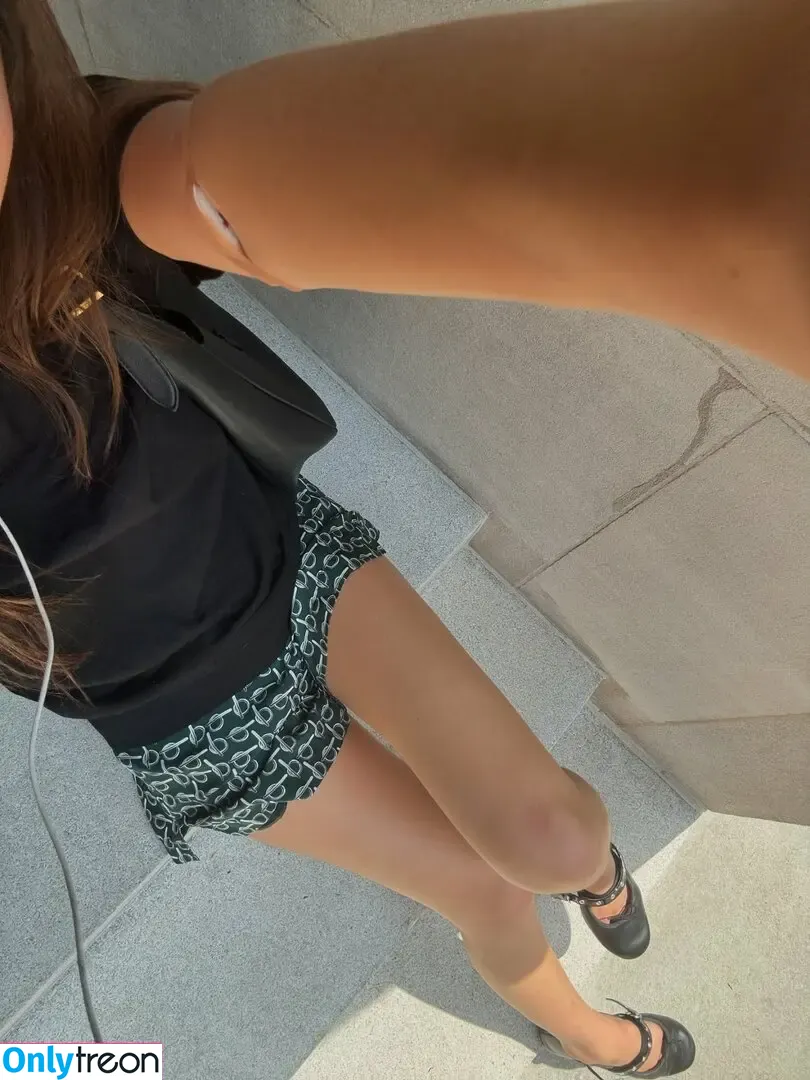 Lily Chee nude photo #1010 (lilychee)