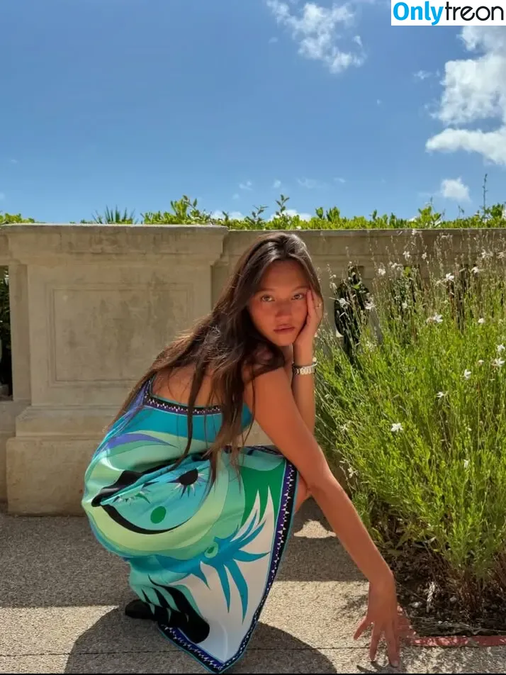 Lily Chee nude photo #1057 (lilychee)