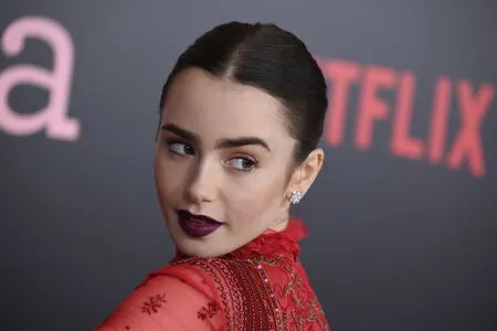 Lily Collins / lilyjcollins nude photo #0077