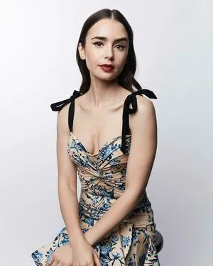 Lily Collins / lilyjcollins nude photo #0326