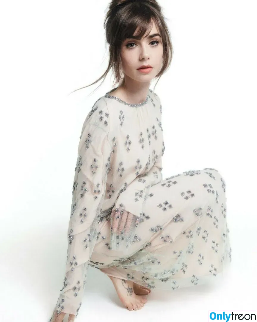 Lily Collins nude photo #0030 (lilyjcollins)