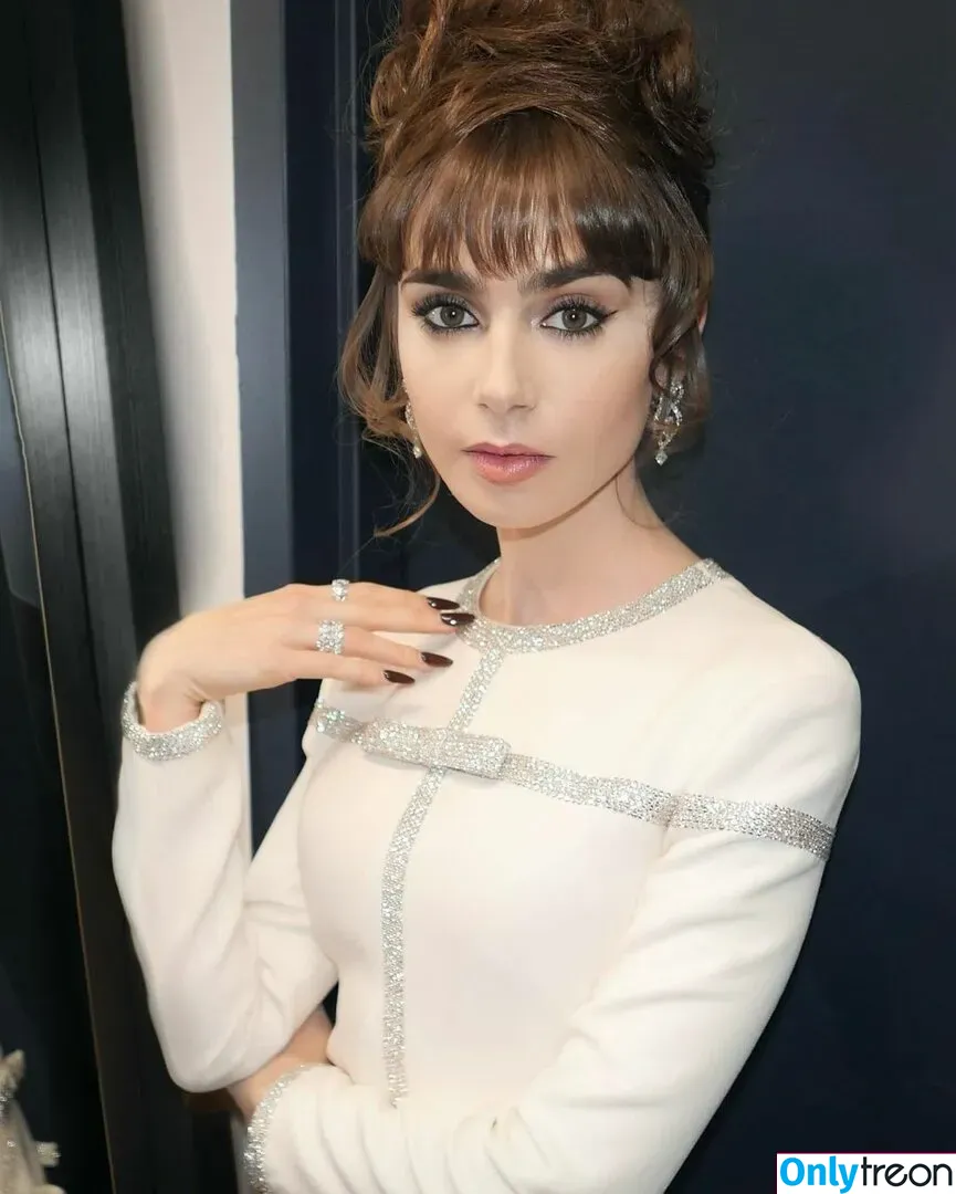 Lily Collins nude photo #0050 (lilyjcollins)